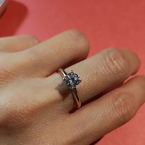 14kt Gold Solitaire Ring